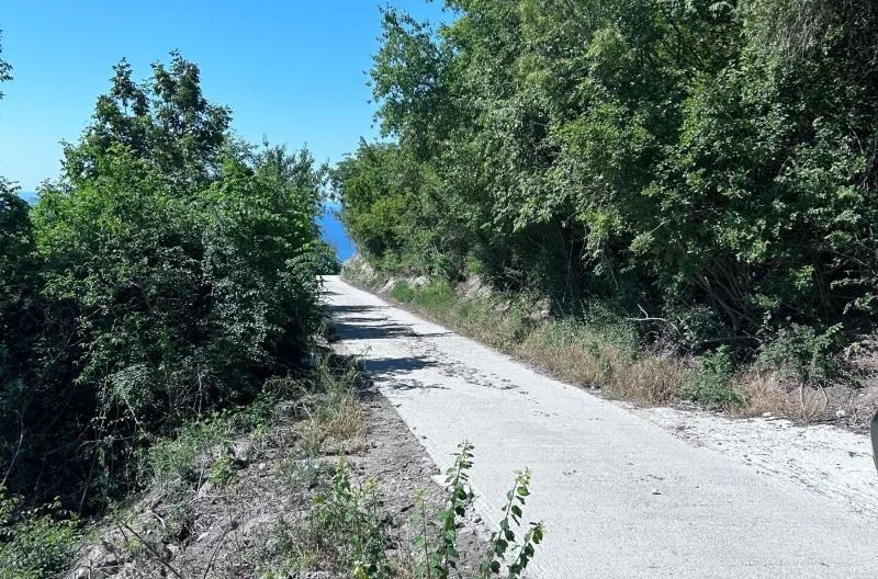 Парцел  УПИ в регулация с УНИКАЛНА МОРСКА ПАНОРАМА -  - снимка 9 - Имоти Премиер