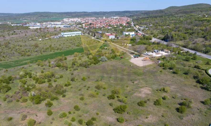 Парцел в близост до автосалоните - - снимка 3 - Имоти Премиер