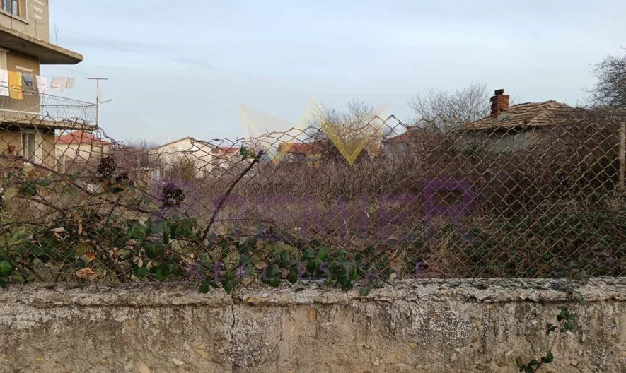 Парцел в гр. Бяла -  - снимка 2 - Имоти Премиер