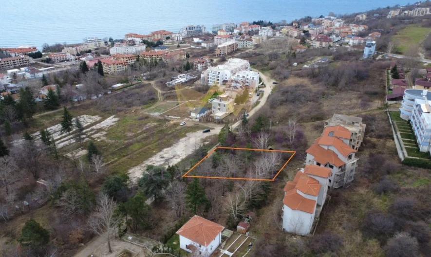 Парцел в гр.Бяла, обл.Варна - - снимка 1 - Имоти Премиер