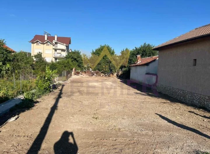 Парцел в кв. Враждебна -  - снимка 3 - Имоти Премиер