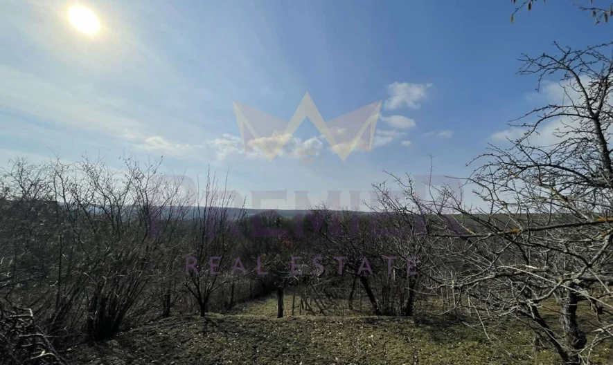 Парцел в м-ст Крушките гр. Варна -  - снимка 1 - Имоти Премиер