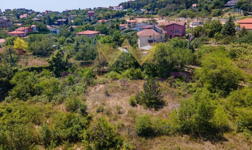 Парцел в м-т Горна Трака - - снимка 2 - Имоти Премиер