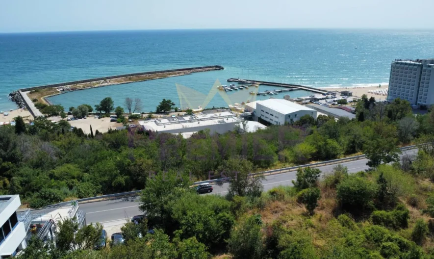 Парцел в м-т Панорама - - снимка 1 - Имоти Премиер