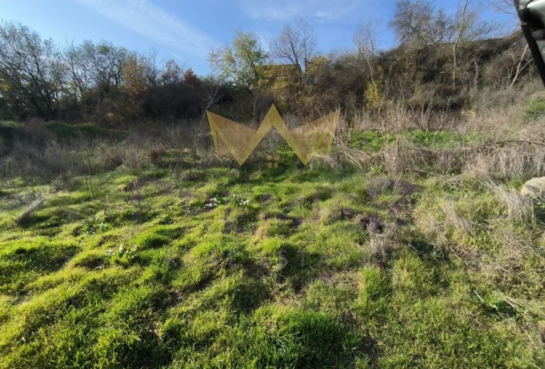 Парцели Варна - имот - 1180152 . 1051 м<sup>2</sup>, Цена: 82500 EUR