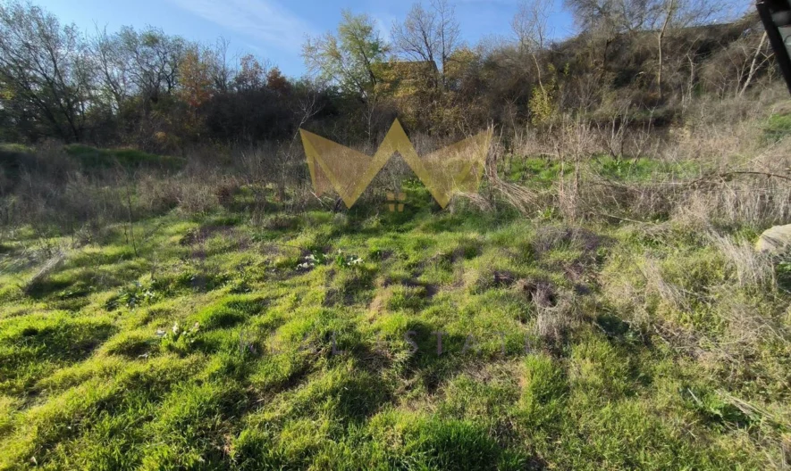 🏡 ПАРЦЕЛ В РЕГУЛАЦИЯ НАД АЛАТИ – м-т Балъм дере, гр. Варна -  - снимка 1 - Имоти Премиер