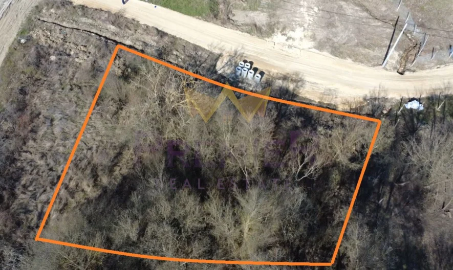 Парцел в с. Долище, обл. Варна - - снимка 2 - Имоти Премиер