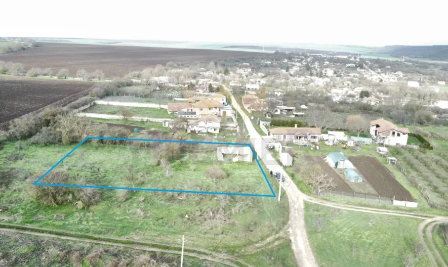 Парцел в с.Ботево, обл.Варна -  - снимка 4 - Имоти Премиер