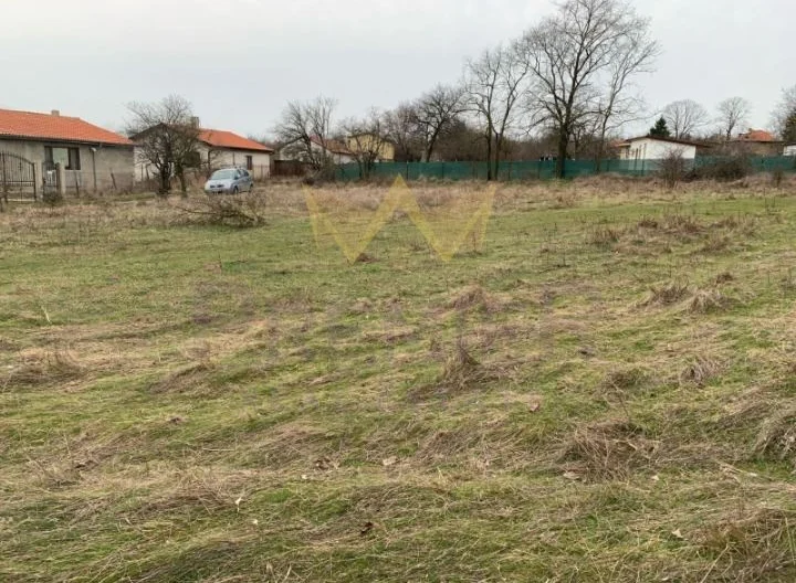 Парцел в село Аврен - - снимка 1 - Имоти Премиер