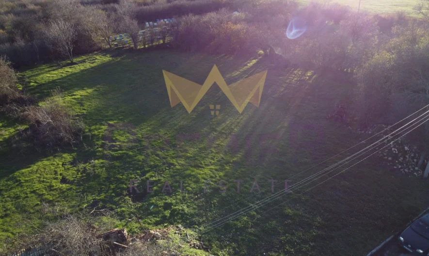 Парцел в Село Левски - - снимка 2 - Имоти Премиер