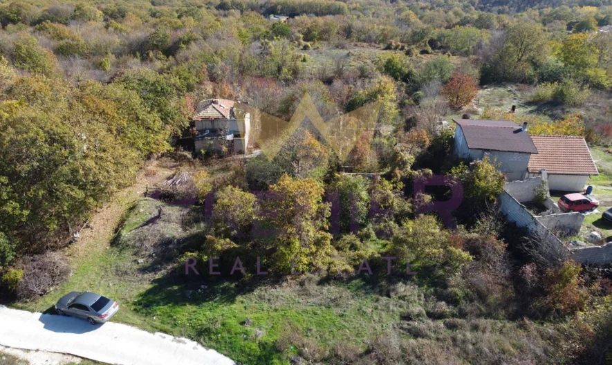 Парцел В село Осеново -  - снимка 1 - Имоти Премиер