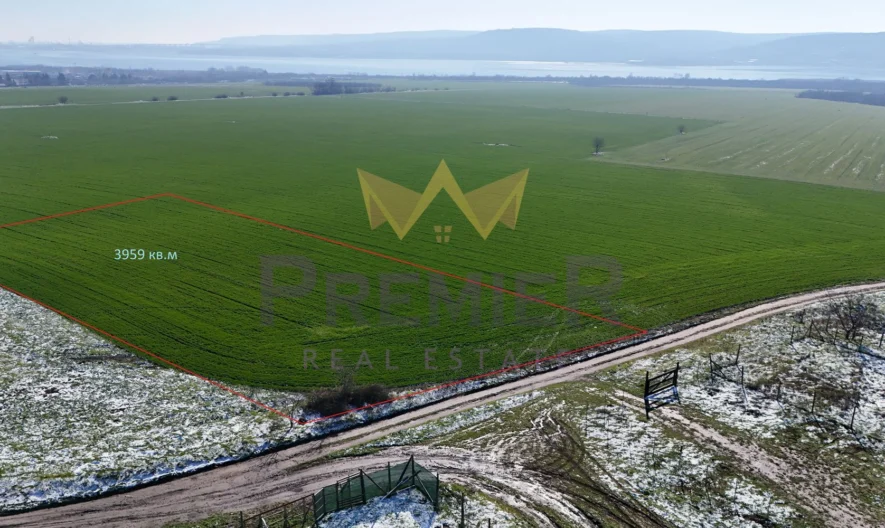 Парцел в с.Тополи, общ. Варна -  - снимка 1 - Имоти Премиер