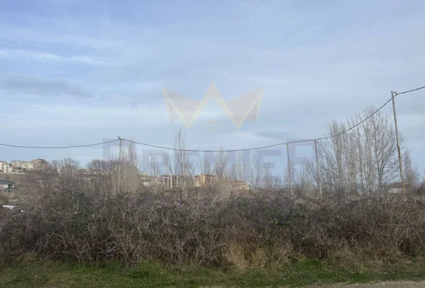 Парцел  в центъра на гр. Бяла -  - снимка 1 - Имоти Премиер