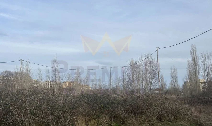 Парцел  в центъра на гр. Бяла -  - снимка 4 - Имоти Премиер