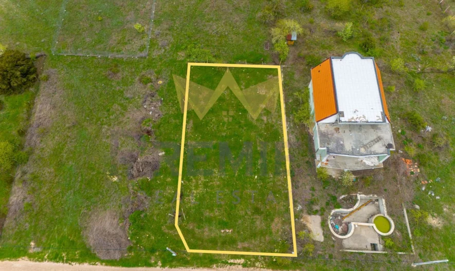 Парцел във вилната зона на с. Топола, общ. Каварна, обл. Добрич -  - снимка 1 - Имоти Премиер