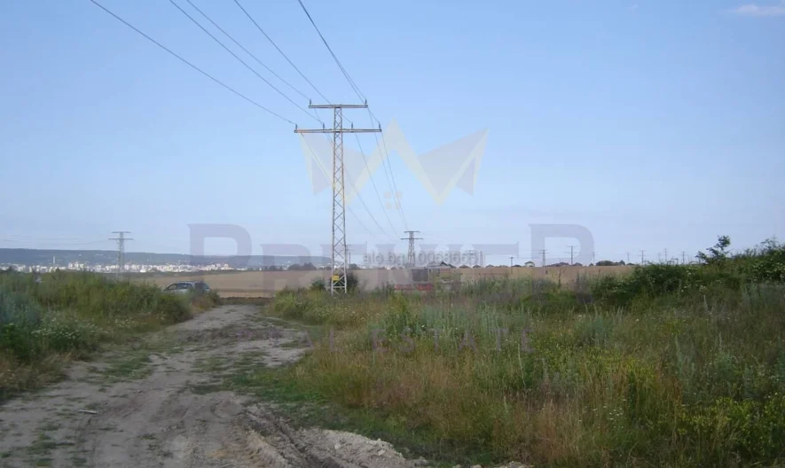 Парцел за продажба с отлична локация в с. Тополи, област Варна. - - снимка 4 - Имоти Премиер