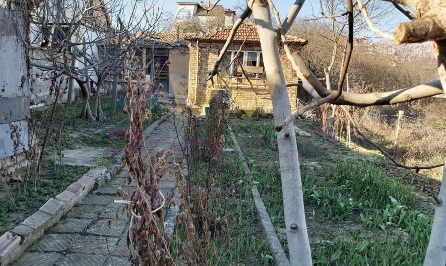 Парцел за жилищно строителство -  - снимка 6 - Имоти Премиер