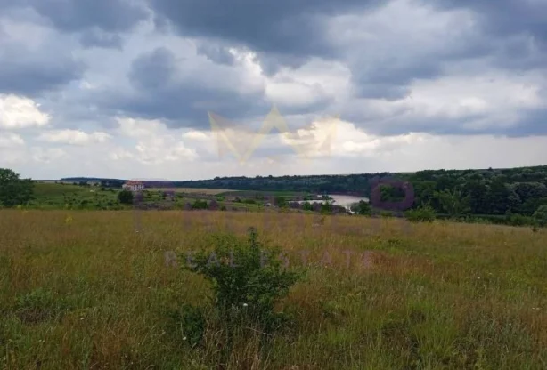 Агенция за недвижими имоти - Имоти Премиер - имот - 902615, Цена: 15000 EUR