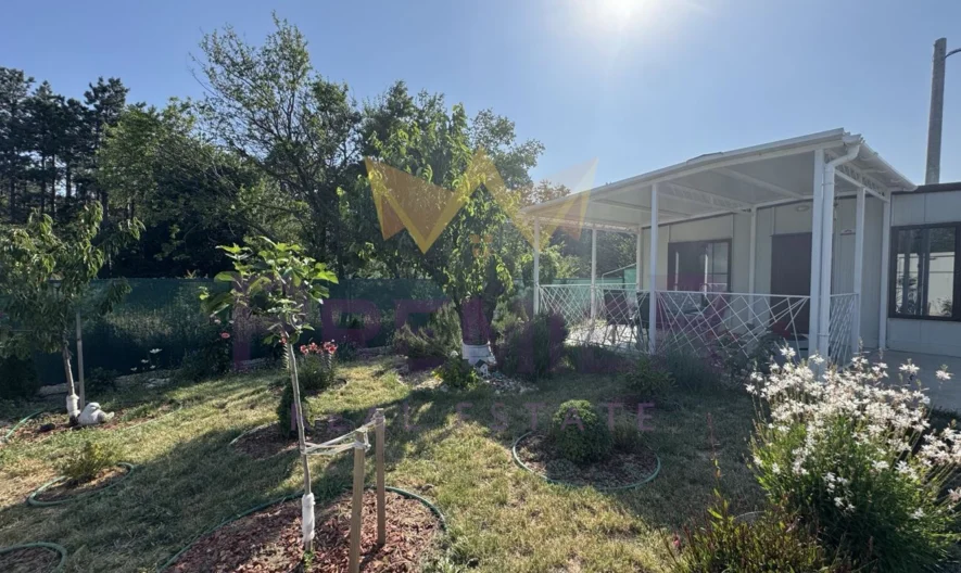 Парзцел с обзаведена постройка в района Телевизионна кула гр. Варна - - снимка 10 - Имоти Премиер