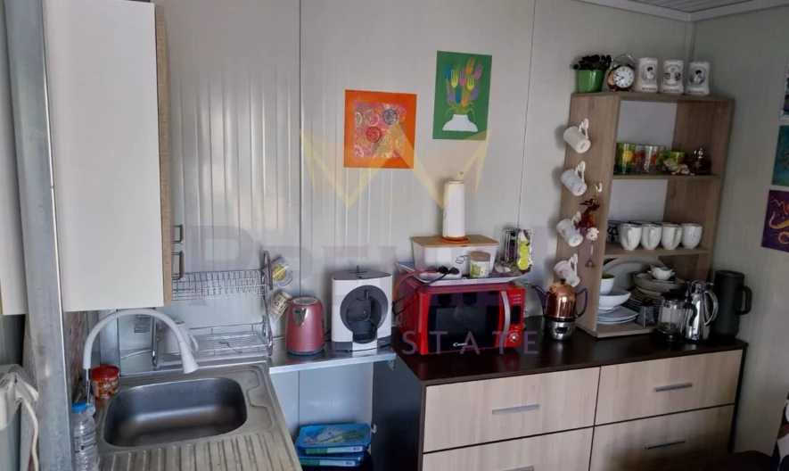 Парзцел с обзаведена постройка в района Телевизионна кула гр. Варна -  - снимка 4 - Имоти Премиер