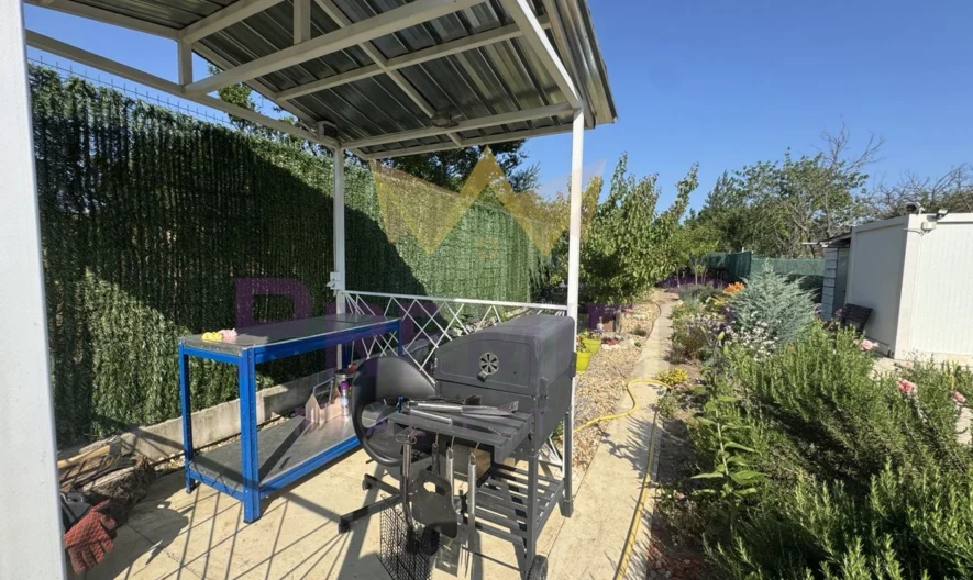 Парзцел с обзаведена постройка в района Телевизионна кула гр. Варна -  - снимка 6 - Имоти Премиер