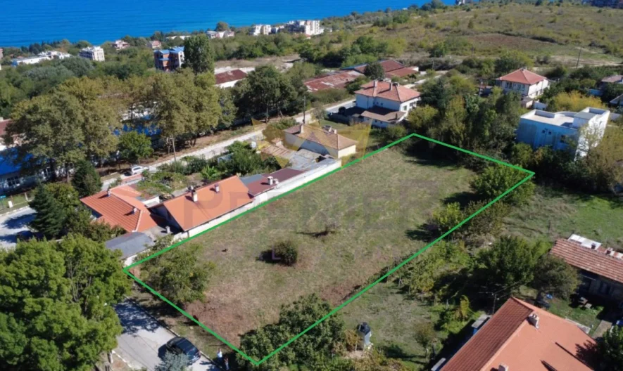 Plot in the town of Byala, Varna region -  - snimka 1 - Imoti Premier