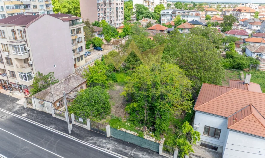 Plot in the very center of the town of Kavarna -  - snimka 3 - Imoti Premier