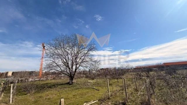 Plot in the Zaharna Fabrika district - - snimka 11 - Imoti Premier