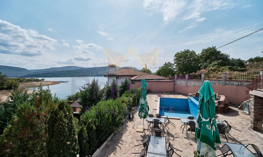 Почивна база в с. Дебелец - - снимка 17 - Имоти Премиер