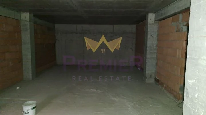 Подземен гараж / Колхозен пазар -  - снимка 2 - Имоти Премиер