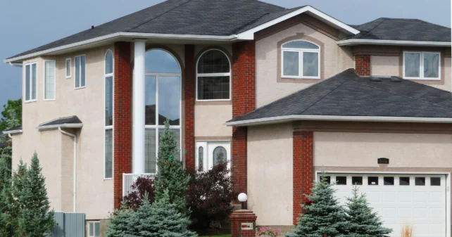 Покупка на жилище „на тапа“ или „до ключ“ – разлики, предимства и недостатъци