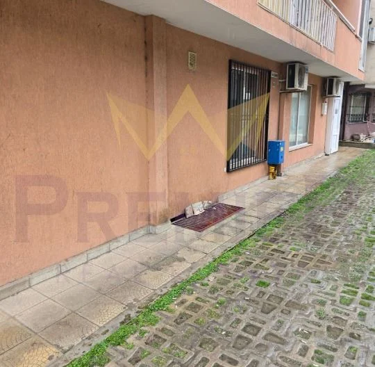 🏢 ПОМЕЩЕНИЕ СЪС СТАТУТ „СКЛАД“ | ГЕН. КОЛЕВ | ЗАД ОБЩИНА ПРИМОРСКИ - - снимка 1 - Имоти Премиер