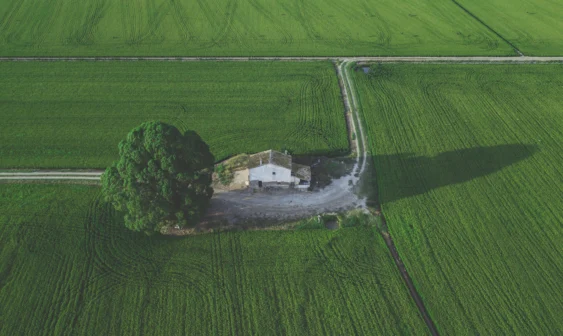 Агенция за недвижими имоти Варна - Поземлен имот крие повече, отколкото си мислите!