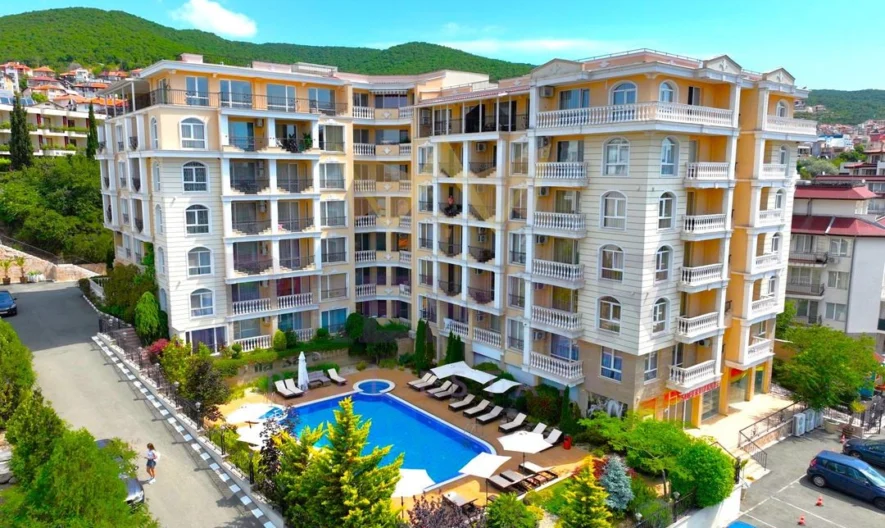 Прекрасен слънчев двустаен апартамент в Св. Влас -  - снимка 14 - Имоти Премиер