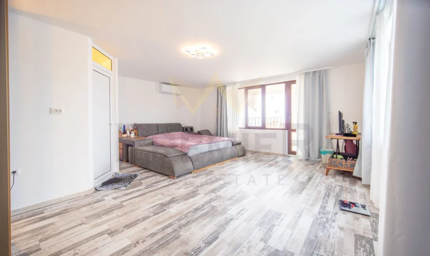 ПРЕКРАСНА КЪЩА С МОРСКА ПАНОРАМА ! МНОГО ДОБРА ЛОКАЦИЯ ! - - снимка 11 - Имоти Премиер