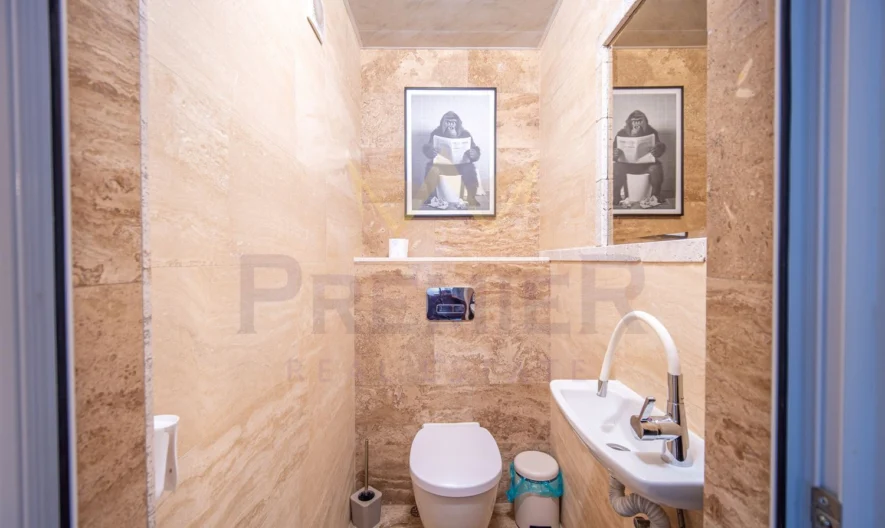 ПРЕКРАСНА КЪЩА С МОРСКА ПАНОРАМА ! МНОГО ДОБРА ЛОКАЦИЯ ! - - снимка 26 - Имоти Премиер