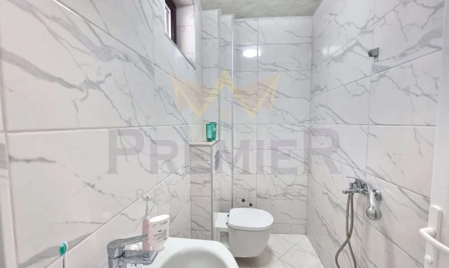 ПРЕКРАСНА КЪЩА С МОРСКА ПАНОРАМА ! МНОГО ДОБРА ЛОКАЦИЯ ! - - снимка 31 - Имоти Премиер