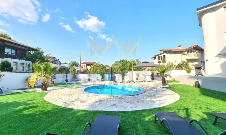 ПРЕКРАСНА КЪЩА С МОРСКА ПАНОРАМА ! МНОГО ДОБРА ЛОКАЦИЯ ! - - снимка 43 - Имоти Премиер