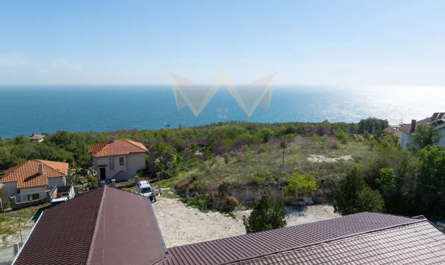 ПРЕКРАСНА КЪЩА С МОРСКА ПАНОРАМА ! МНОГО ДОБРА ЛОКАЦИЯ ! - - снимка 48 - Имоти Премиер