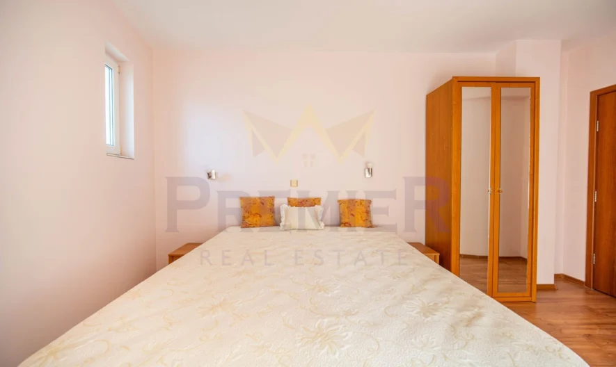 Прекрасна къща с МОРСКА ПАНОРАМА  в гр. Балчик! -  - снимка 12 - Имоти Премиер