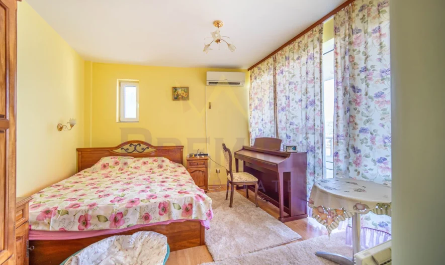 Прекрасна къща с МОРСКА ПАНОРАМА  в гр. Балчик! -  - снимка 13 - Имоти Премиер