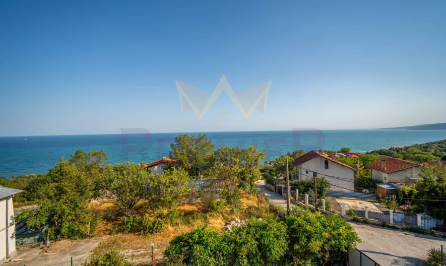 Прекрасна къща с МОРСКА ПАНОРАМА  в гр. Балчик! -  - снимка 40 - Имоти Премиер