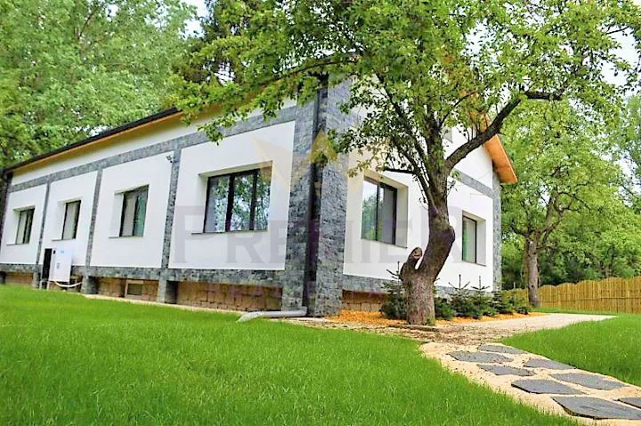 Прекрасна къща в с.Драгичево -  - снимка 1 - Имоти Премиер