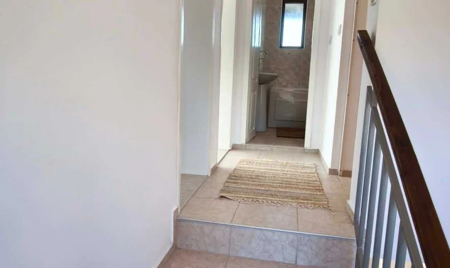 Прекрасна реновирана къща в село Църква ! -  - снимка 15 - Имоти Премиер