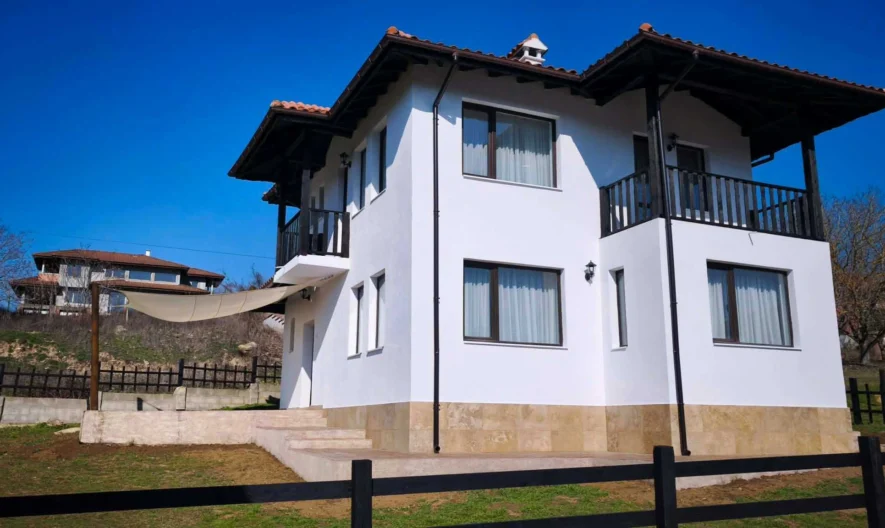 Прекрасна реновирана къща в село Църква ! -  - снимка 2 - Имоти Премиер