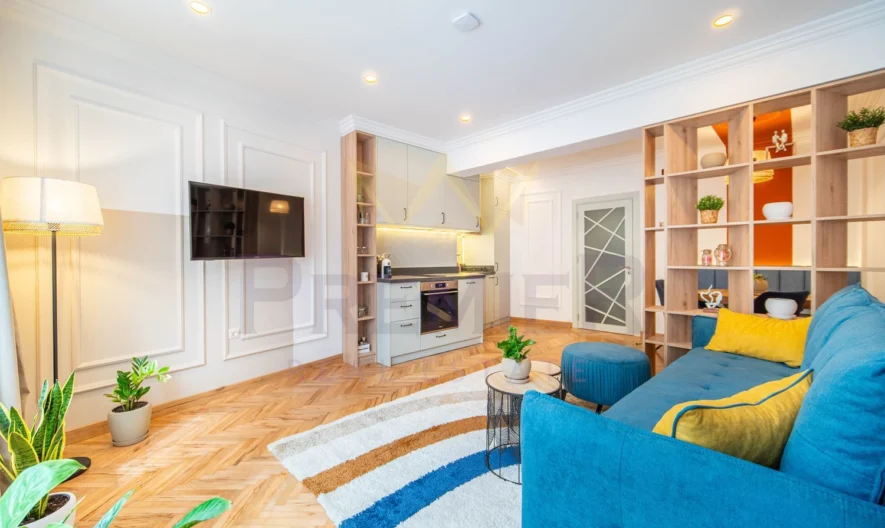 Премиум обзаведен апартамент в идеалния център Варна – дизайнерски ремонт, смарт системи и готов бизнес -  - снимка 1 - Имоти Премиер