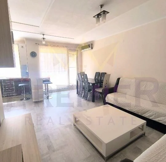 ПРЕМИУМ ЮЖНО ЖИЛИЩЕ В ЗАТВОРЕН КОМПЛЕКС: РАЙОН ХЕИ, ГР. ВАРНА -  - снимка 3 - Имоти Премиер