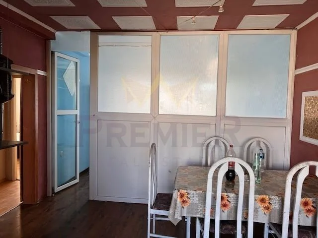 Преустроен тристаен апартамент на четиристаен в ж.к. Люлин 7 -  - снимка 11 - Имоти Премиер