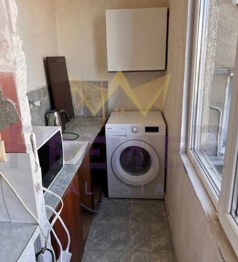 Преустроен тристаен апартамент на четиристаен в ж.к. Люлин 7 -  - снимка 13 - Имоти Премиер