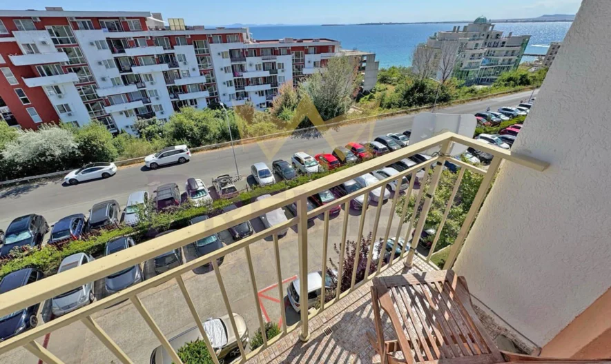 Продаётся 3-комнатная квартира с видом на море -  - снимка 10 - Имоти Премиер